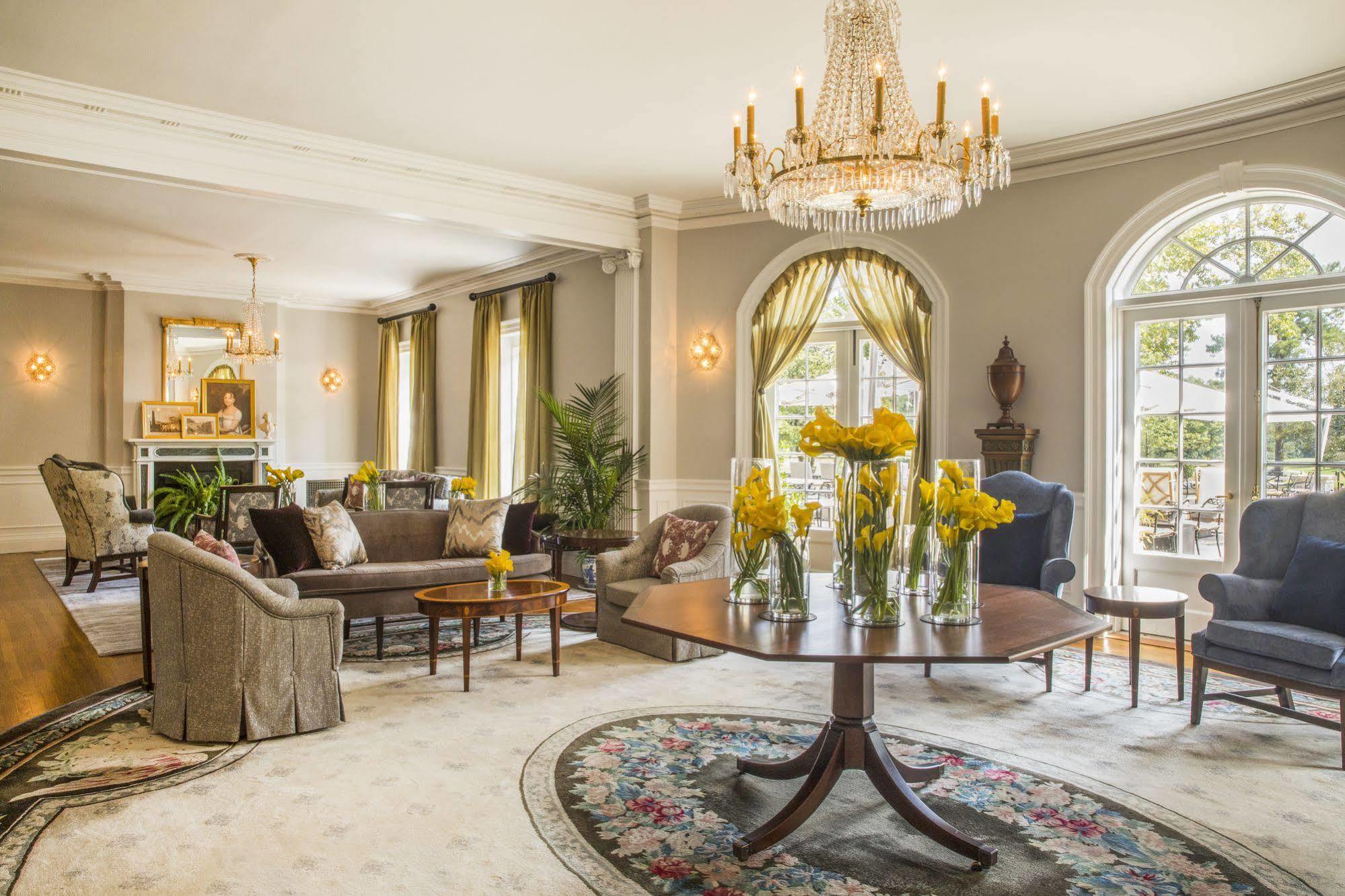 Williamsburg Inn Экстерьер фото
